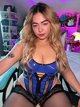 OriannaFox online show from June 19, 5:49 pm