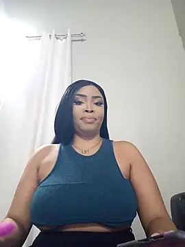 MadamPinky online show from September 9, 6:30 pm