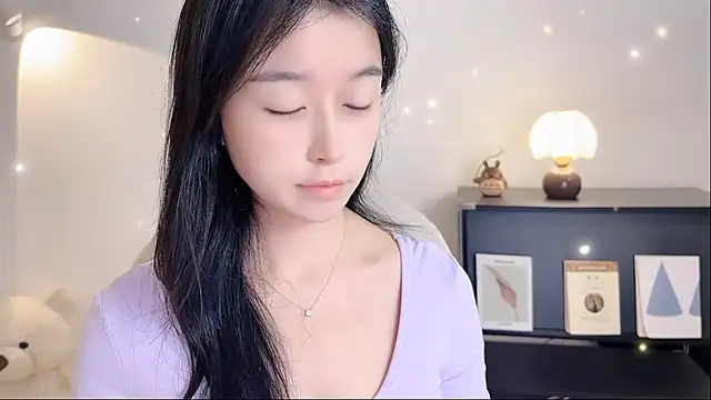 Onechestnut online show from November 7, 12:55 pm