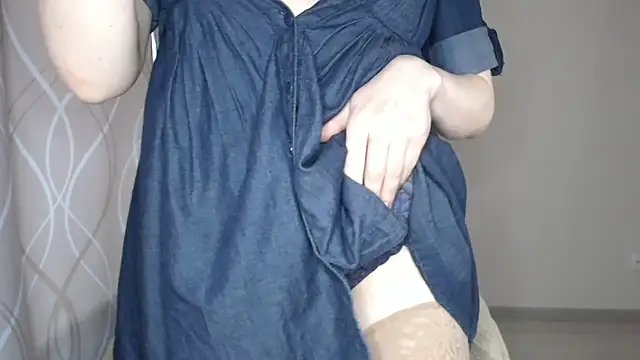 miss  Sophie online show from March 27, 8:26 am