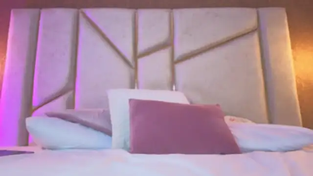 Miiss Bubble online show from November 27, 8:12 pm