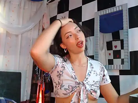 kendraof online show from November 7, 6:13 pm