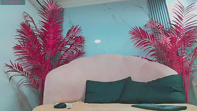 JulietaMills online show from November 11, 7:44 pm