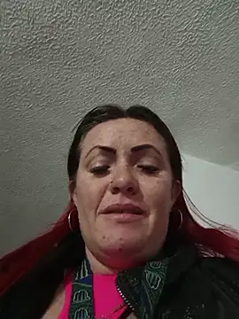 carolinhe  online show from October 9, 9:30 pm