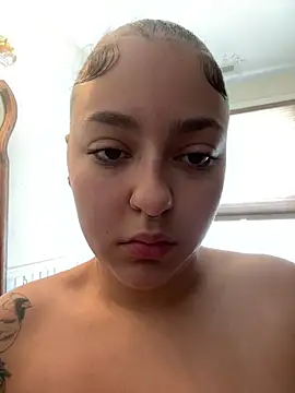 babykalirose online show from February 2, 4:28 pm