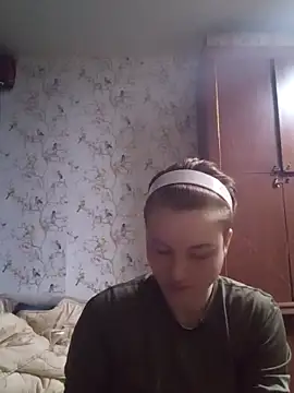 MoonIrene online show from March 3, 4:35 pm