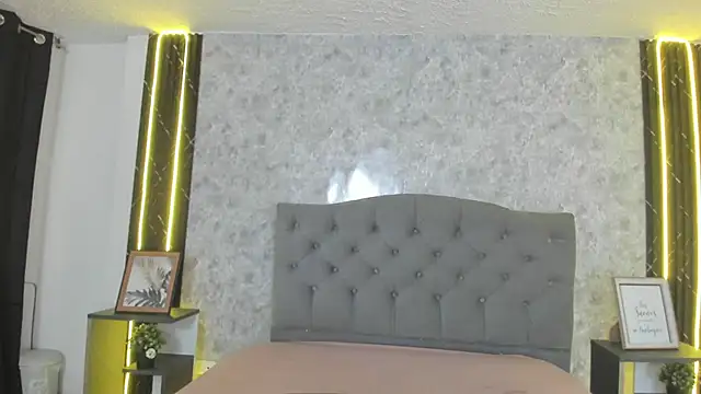 GiannaSlimJB online show from February 7, 7:40 pm