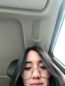 Michelle Zoe online show from September 21, 8:18 pm