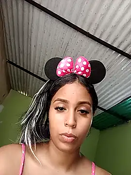 Fernanda30 online show from April 18, 5:26 pm