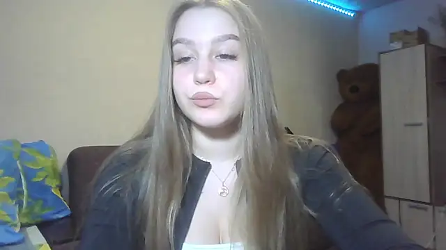 yourhoney Lola  online show from October 22, 2:22 pm