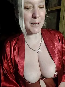 Bouncy-Bella28X online show from October 10, 7:24 am