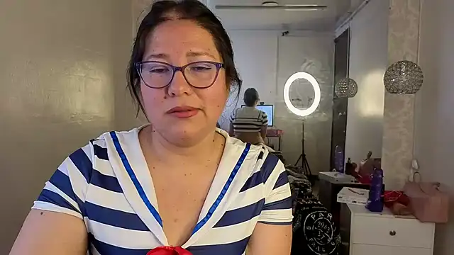 scarlett widow  online show from August 2, 4:54 pm