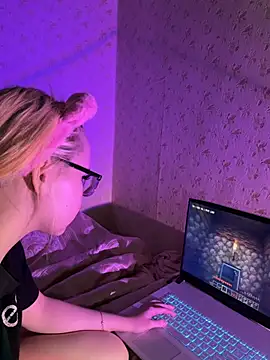 AsiaVegas online show from February 5, 8:45 pm