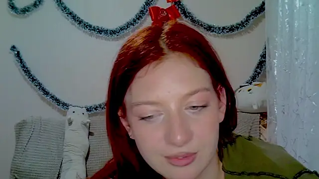 Lily Ember online show from January 10, 8:35 pm