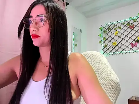 TamiDesire online show from September 19, 9:58 pm