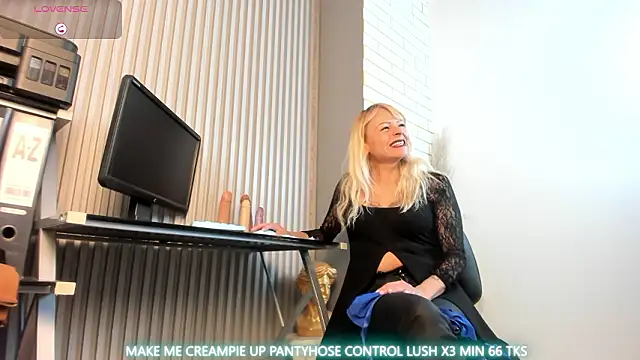 samanthajonexxx online show from February 20, 3:57 pm