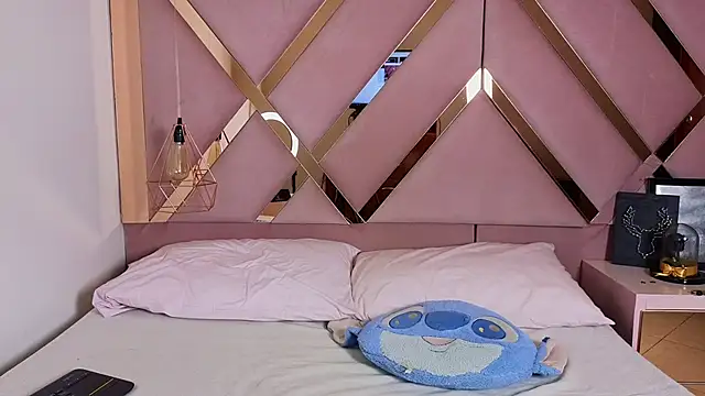 Sthephany grand online show from October 17, 6:00 pm