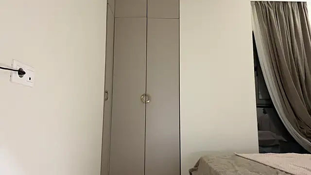 Kelly Berry   online show from February 24, 6:50 pm