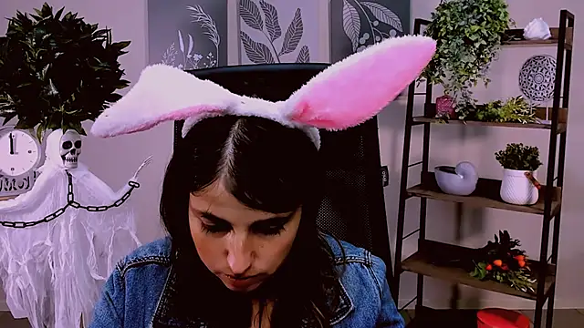 MartaEdams online show from October 28, 6:30 am