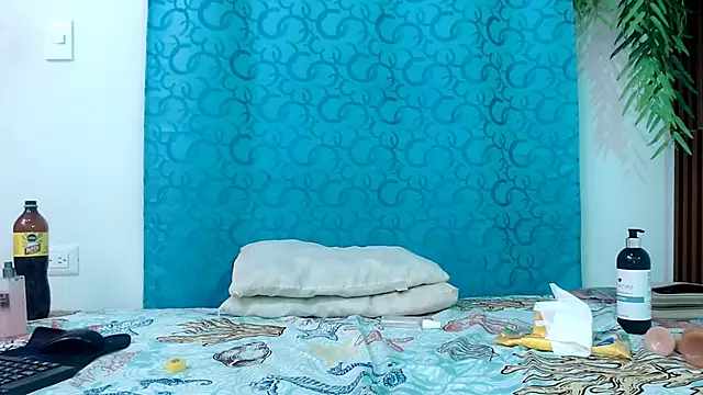 eladyrous98 online show from October 16, 3:47 pm