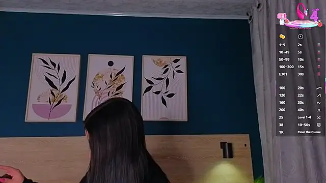 SarahMiler  online show from October 8, 11:58 am