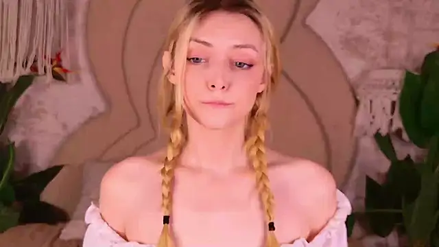 CindyFors online show from September 18, 9:13 pm