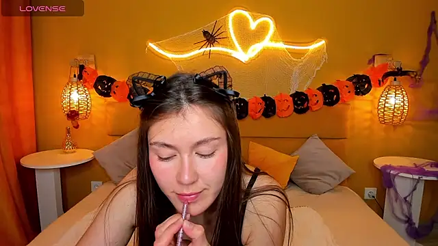 Tina Porter online show from October 26, 1:34 am