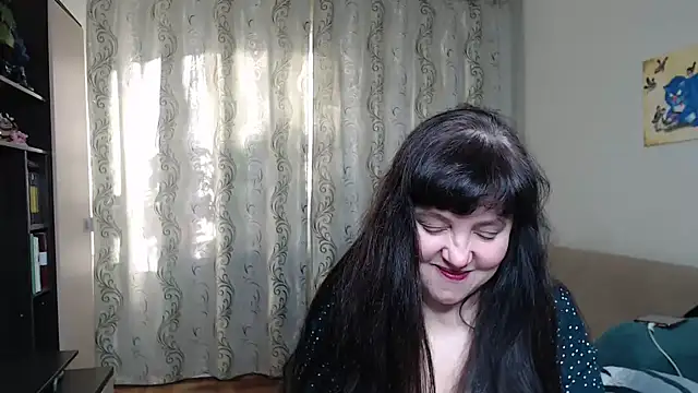 Illusionq online show from November 17, 8:48 am