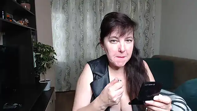 Illusionq online show from October 2, 6:18 am