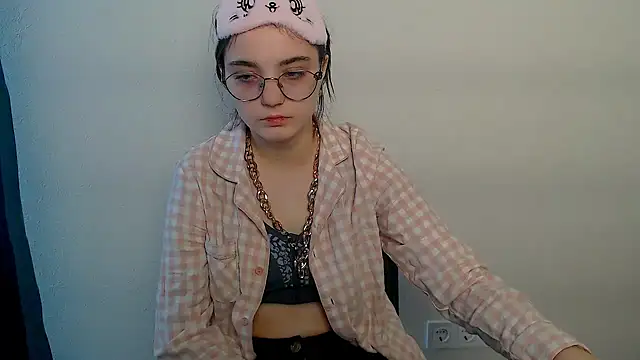 Sun Shine   online show from March 18, 11:04 am