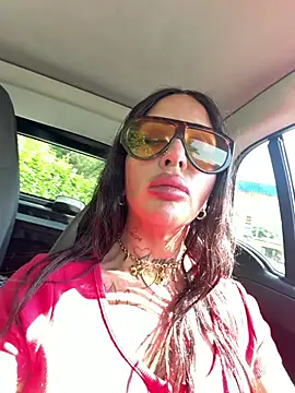 ASSERINAAA online show from June 26, 2:40 pm
