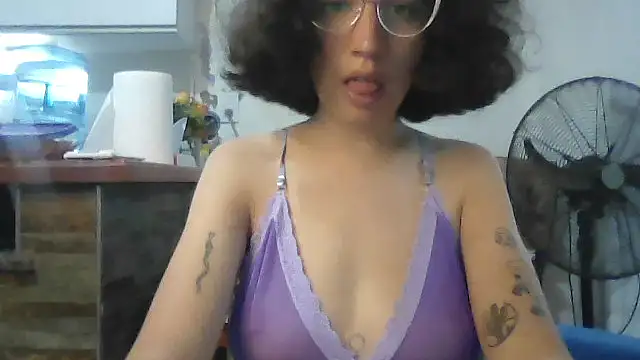 loliporomero online show from October 12, 10:01 pm