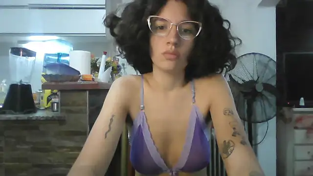 loliporomero online show from October 19, 3:52 am