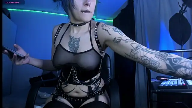 kattusauruss online show from March 11, 4:38 am