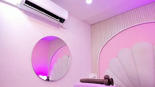 hinata dolly online show from November 8, 12:21 pm