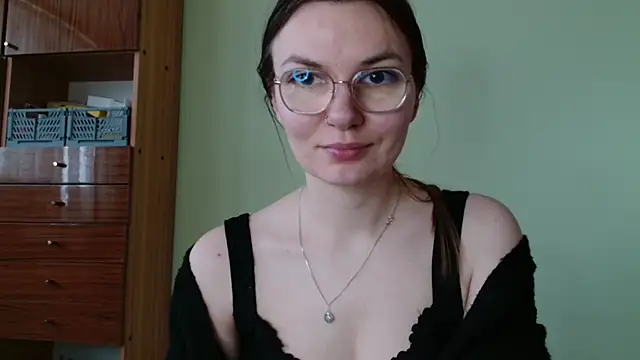 LooveELLYx online show from February 25, 7:29 am