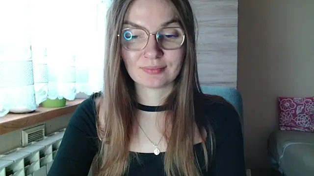 LooveELLYx online show from December 2, 7:43 am