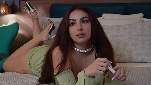 EmilyTrix online show from October 16, 4:04 am