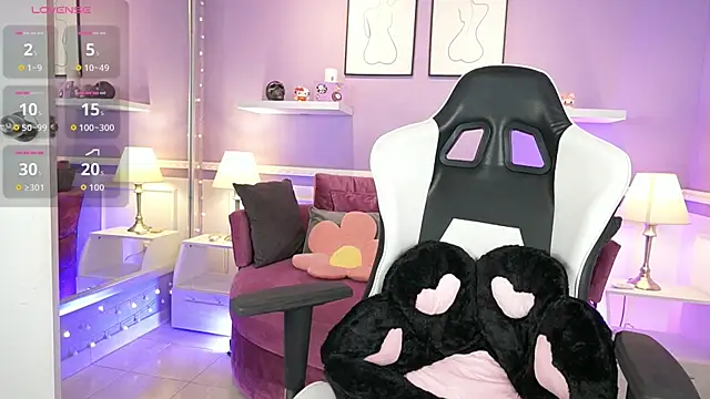 DahliaGrey online show from April 7, 11:34 am