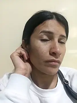 karinnahotdirty online show from October 20, 6:11 pm