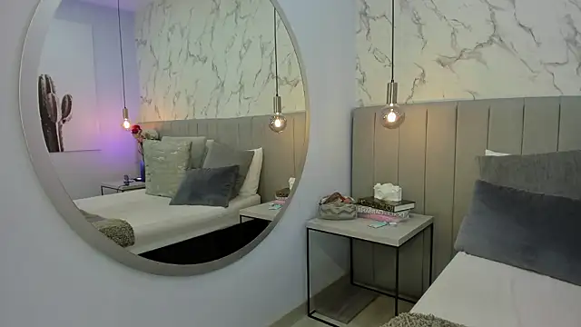 Karlla Brown online show from March 21, 2:00 pm