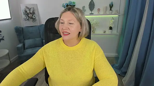 NinaStarle online show from October 1, 5:45 am