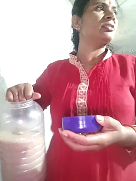 couple 71 online show from January 15, 6:19 am