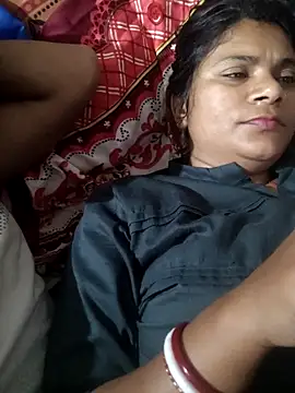 couple 71 online show from February 19, 6:29 pm