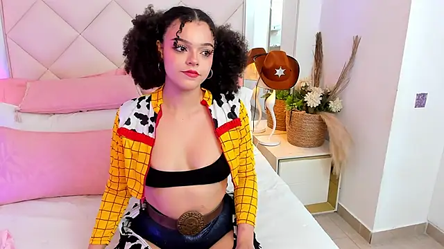 LilBoonew online show from September 12, 1:07 pm