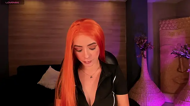 IsabellaMoreau online show from April 10, 8:26 pm