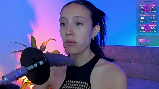 alicemoon   online show from March 7, 11:12 pm