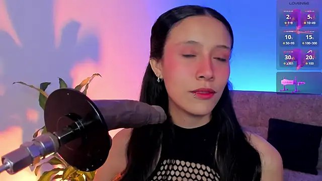 alicemoon   online show from February 8, 11:18 pm