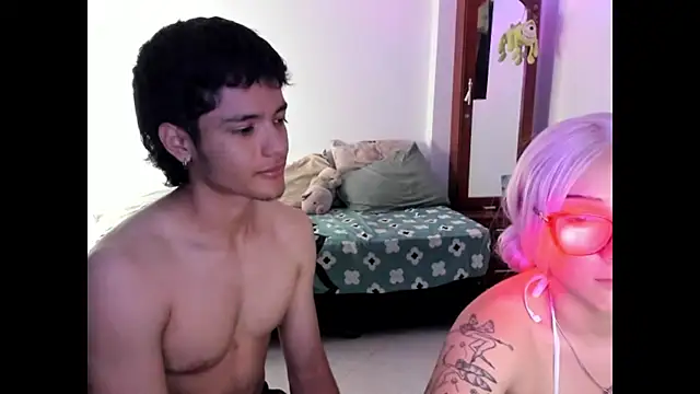 Oliver and kalypso online show from September 22, 3:38 am