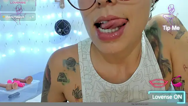 natt op online show from February 24, 12:54 am